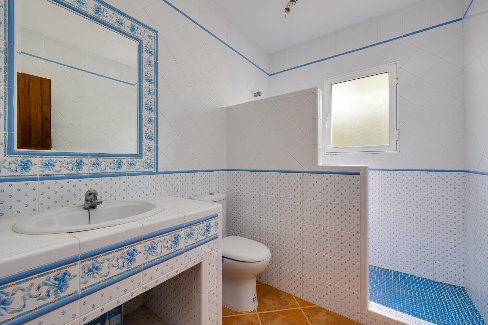 5 bedroom Villa for sale in San Miguel de Salinas with pool - € 449,950 (Ref: 9496971)