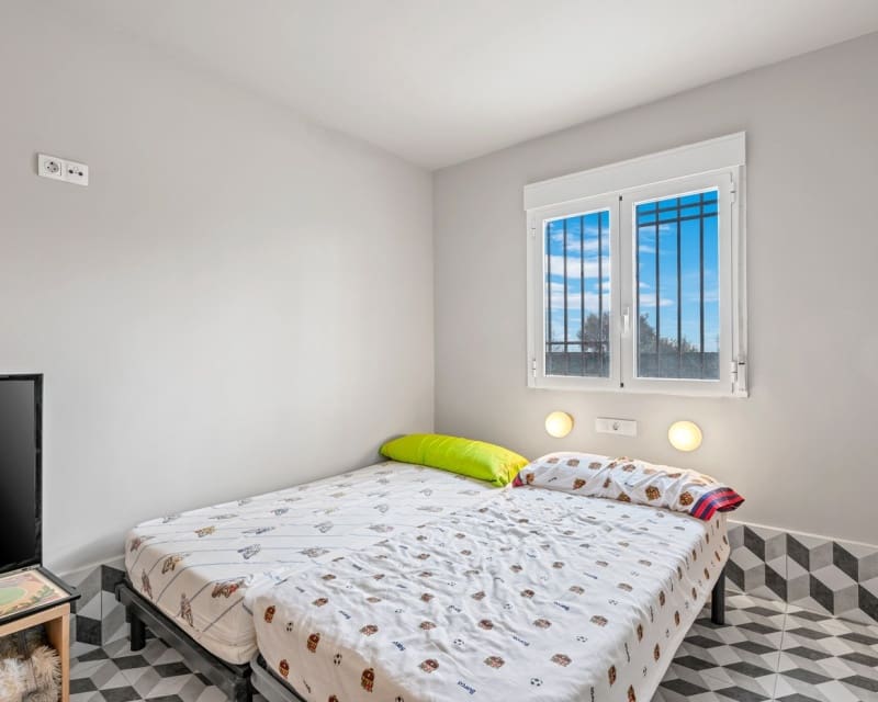 3 soveværelse Finca/Landehus til salg i Elche / Elx - € 385.000 (Ref: 9496972)