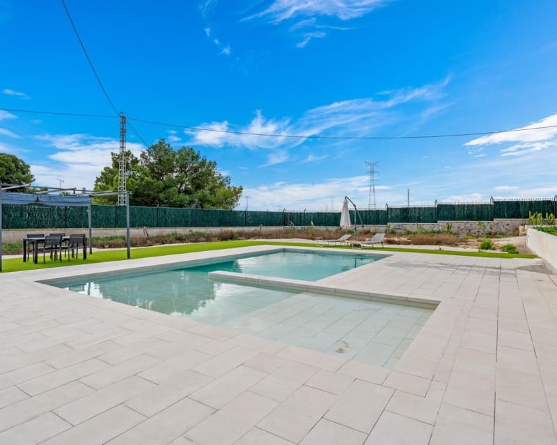 3 soveværelse Finca/Landehus til salg i Elche / Elx - € 385.000 (Ref: 9496972)