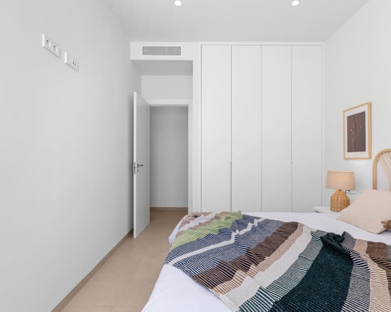 3 slaapkamer Villa te koop in Los Alcazares met zwembad - € 689.900 (Ref: 9496975)