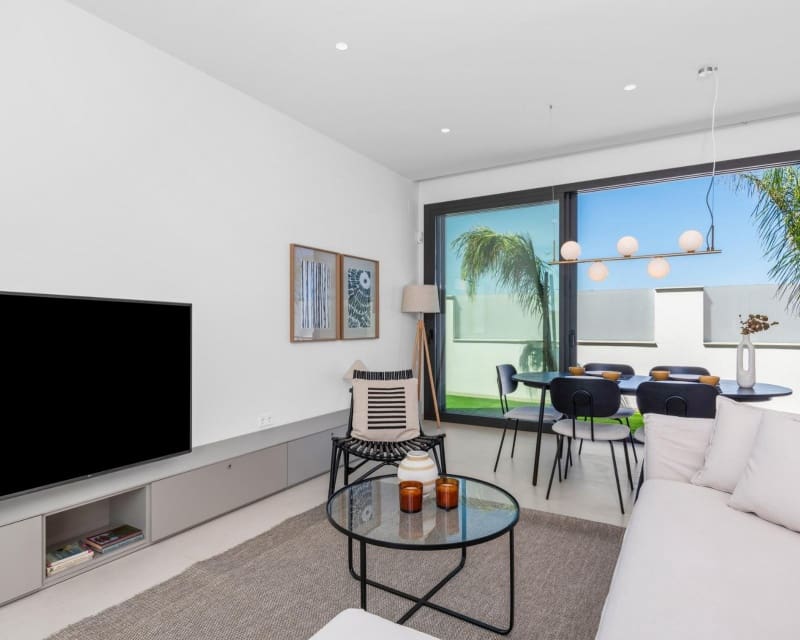 3 slaapkamer Villa te koop in Los Alcazares met zwembad - € 689.900 (Ref: 9496975)