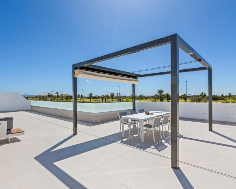 3 slaapkamer Villa te koop in Los Alcazares met zwembad - € 689.900 (Ref: 9496975)