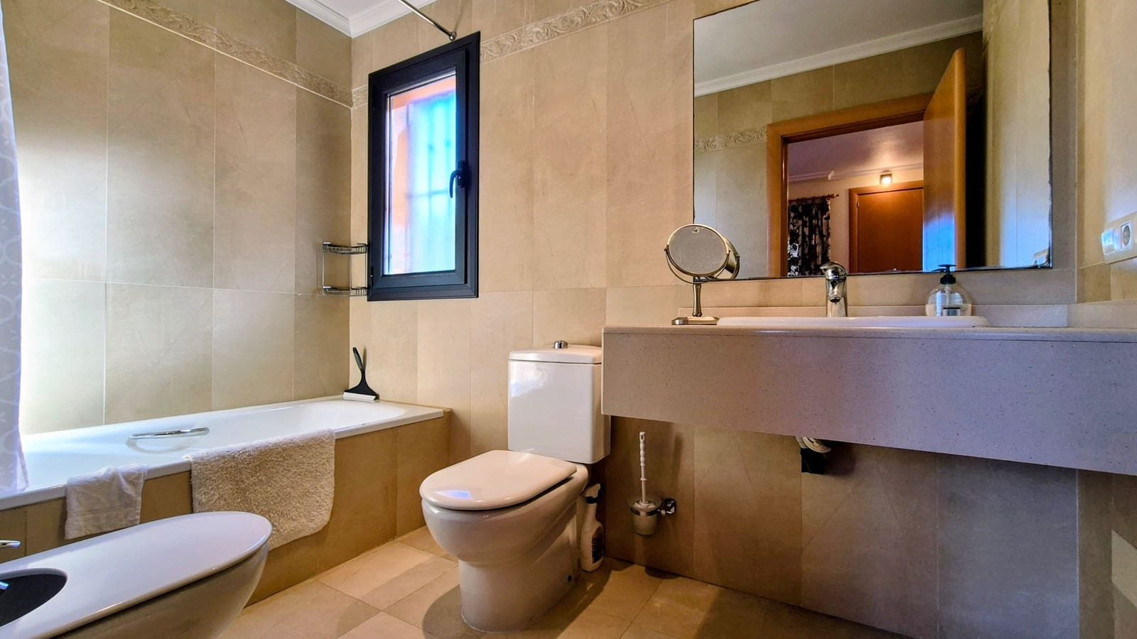 2 bedroom Apartment for sale in Villamartin with pool - € 235,000 (Ref: 9503969)