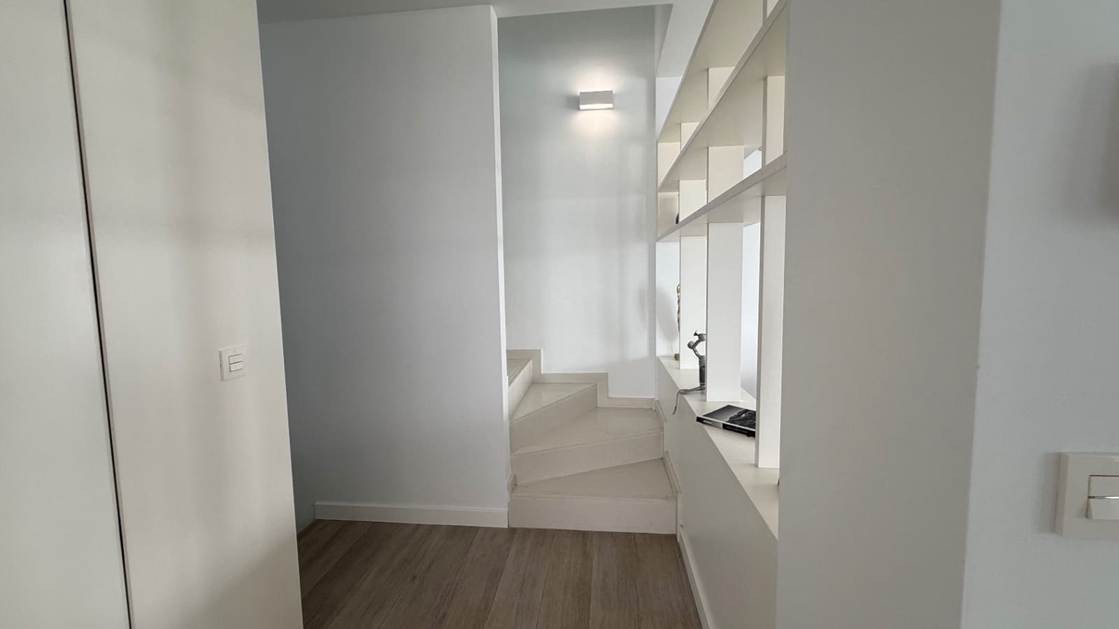 Chalet de 5 habitaciones en Villamartin en venta con piscina - 299.900 € (Ref: 9503984)