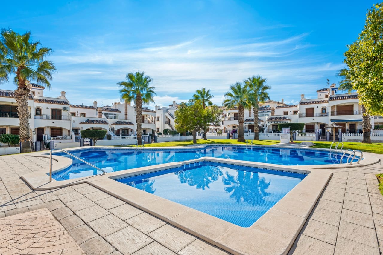 2 bedroom Apartment for sale in Playa Flamenca with pool - € 189,900 (Ref: 9503988)