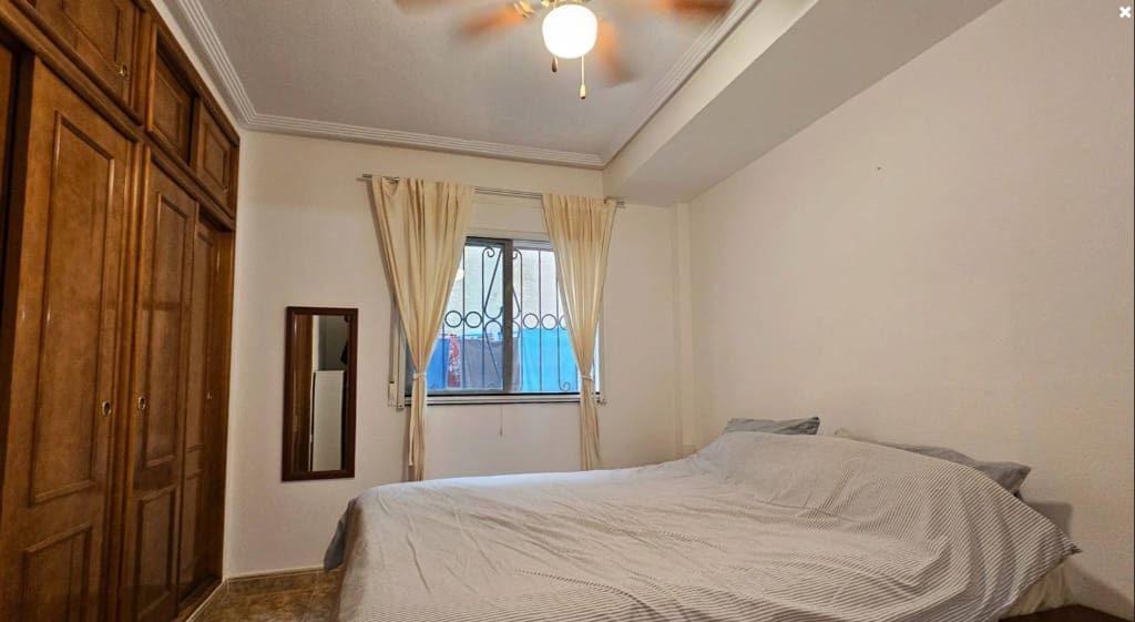 2 sovrum Lägenhet till salu i Orihuela Costa med pool - 150 000 € (Ref: 9508784)