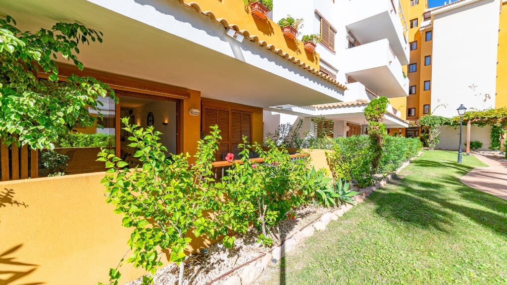 2 sypialnia Apartament na sprzedaż w Punta Prima z basenem - 265 000 € (Ref: 9508785)