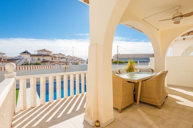 3 bedroom Villa for sale in Cabo Roig, Orihuela with pool - € 365,000 (Ref: 9508801)