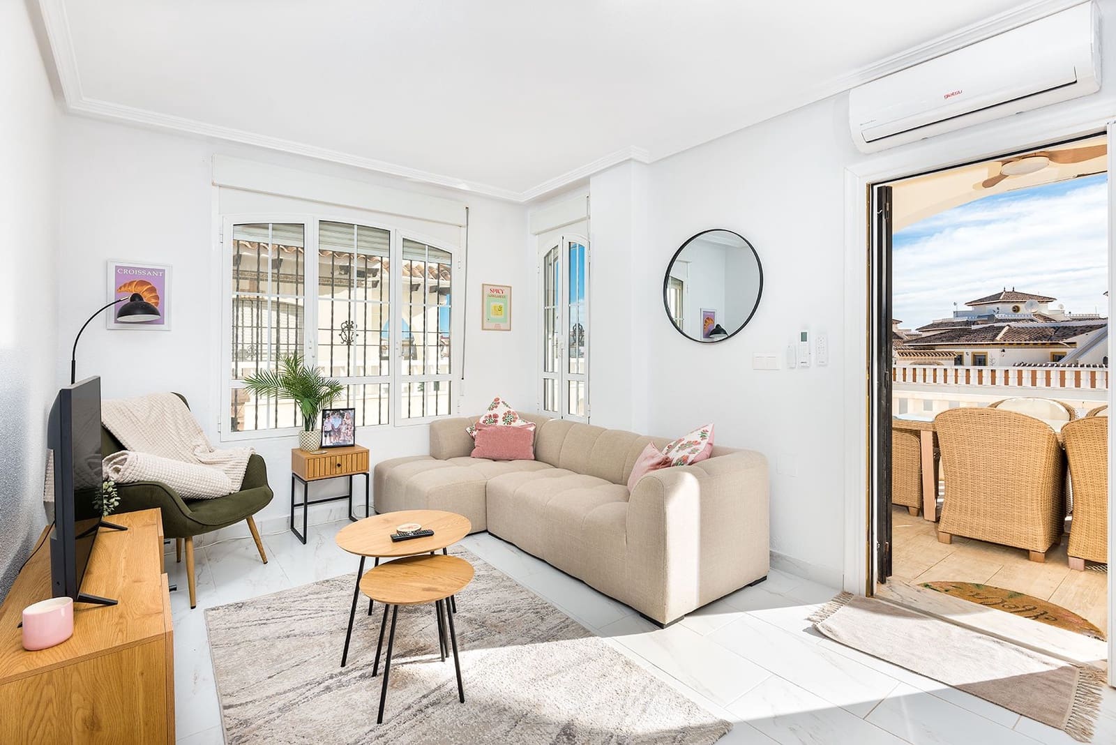 3 bedroom Villa for sale in Cabo Roig with pool - € 365,000 (Ref: 9508801)