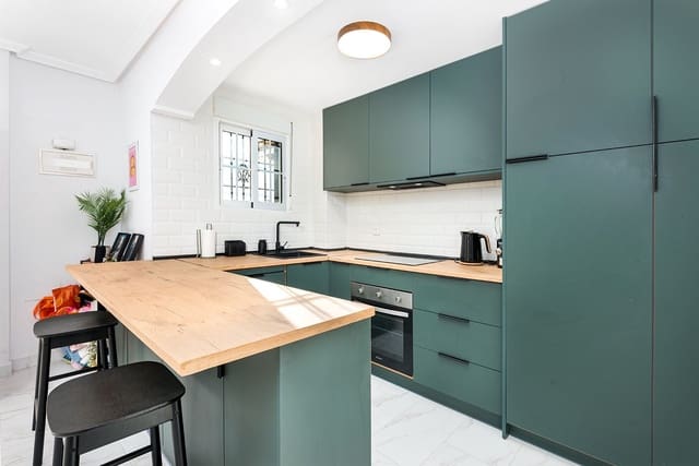 3 bedroom Villa for sale in Cabo Roig, Orihuela with pool - € 365,000 (Ref: 9508801)