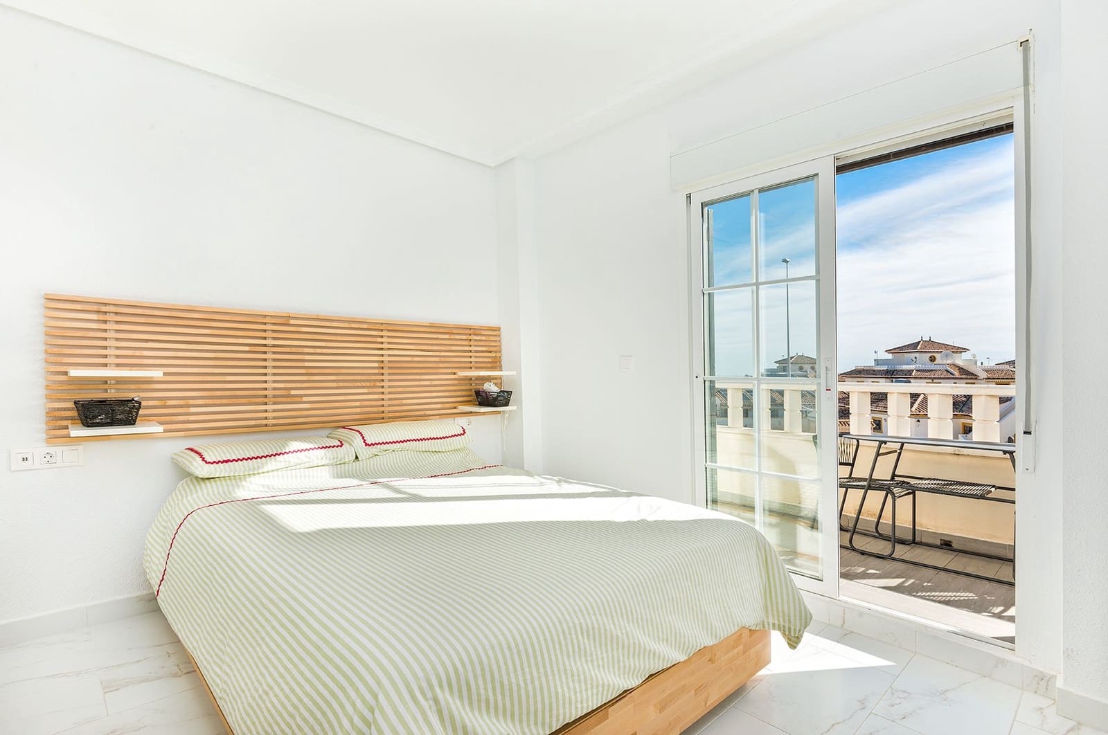 3 bedroom Villa for sale in Cabo Roig with pool - € 365,000 (Ref: 9508801)