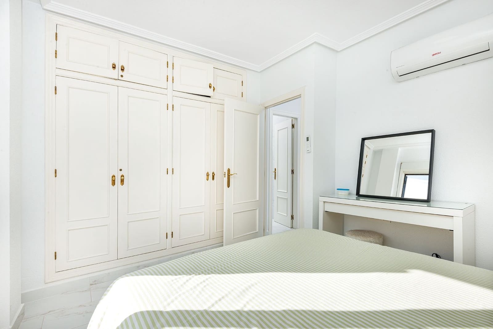 3 bedroom Villa for sale in Cabo Roig with pool - € 365,000 (Ref: 9508801)