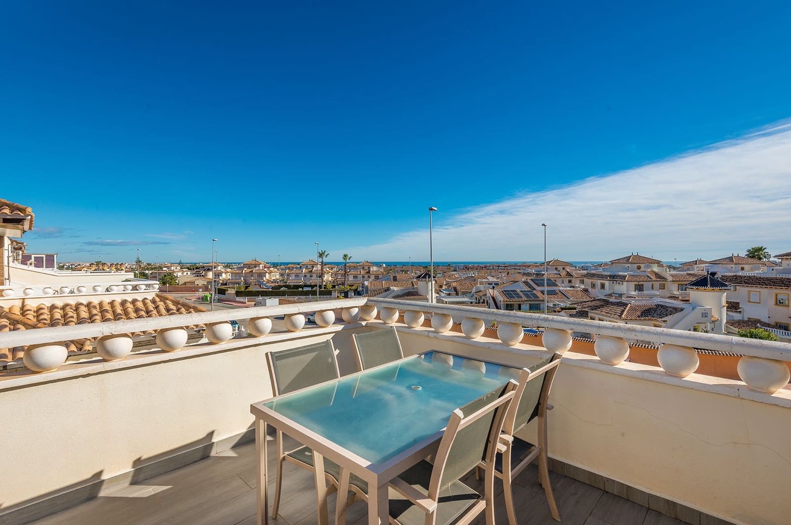 3 bedroom Villa for sale in Cabo Roig with pool - € 365,000 (Ref: 9508801)