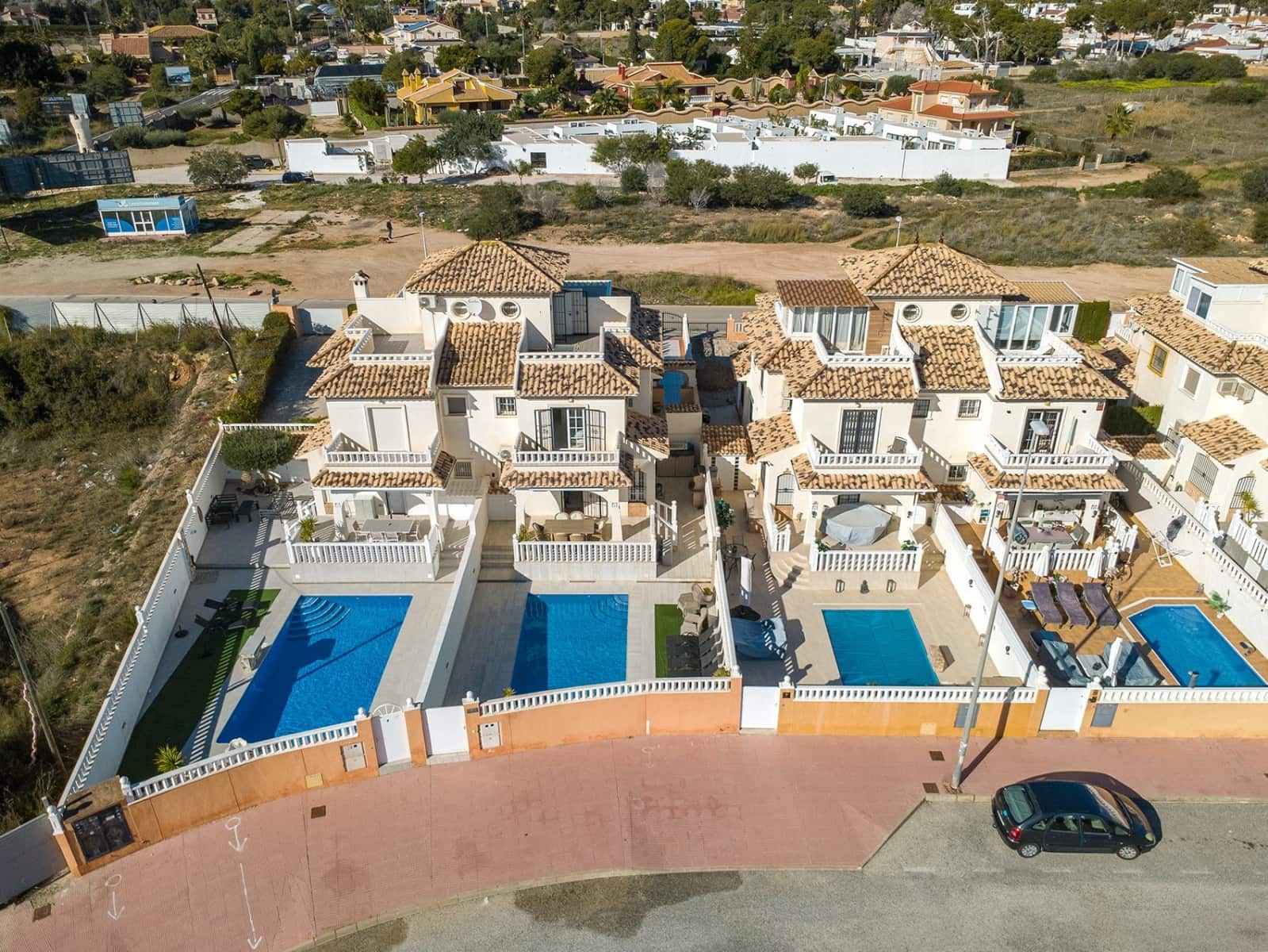 3 bedroom Villa for sale in Cabo Roig with pool - € 365,000 (Ref: 9508801)