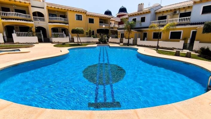 3 bedroom Townhouse for sale in Dona Pepa with pool - € 290,000 (Ref: 9513288)