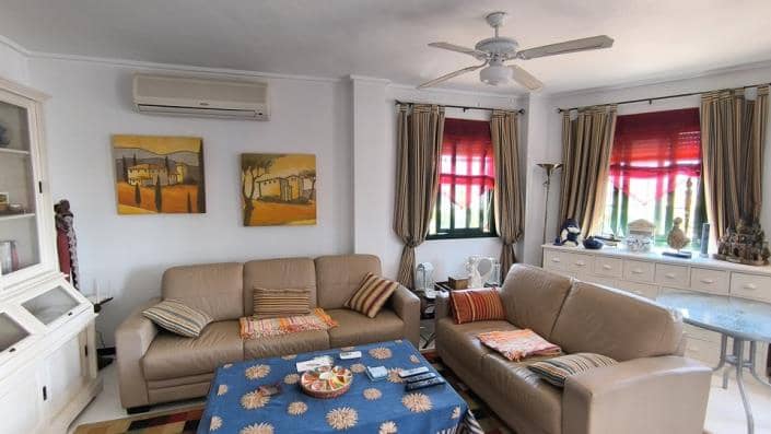 3 bedroom Townhouse for sale in Dona Pepa with pool - € 290,000 (Ref: 9513288)