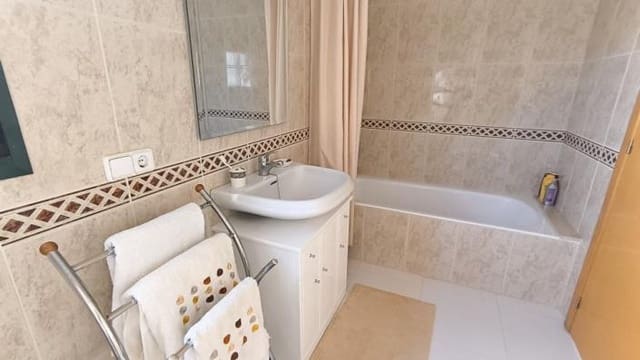 3 bedroom Townhouse for sale in Doña Pepa, Rojales with pool - € 290,000 (Ref: 9513288)