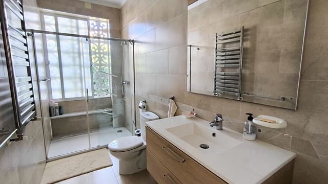 3 bedroom Villa for sale in Ciudad Quesada, Rojales with pool - € 525,000 (Ref: 9513293)