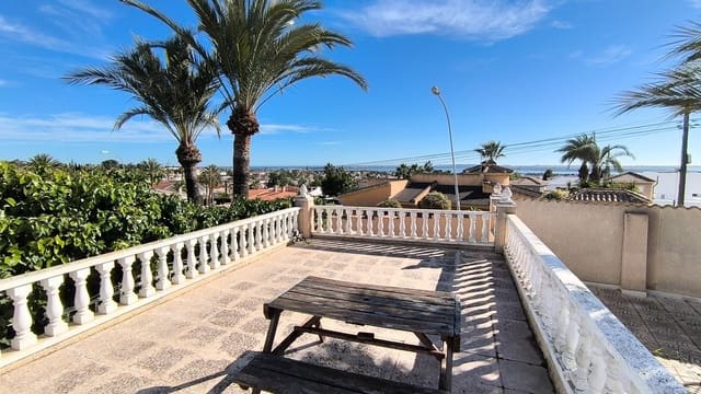 3 bedroom Villa for sale in Ciudad Quesada, Rojales with pool - € 525,000 (Ref: 9513293)
