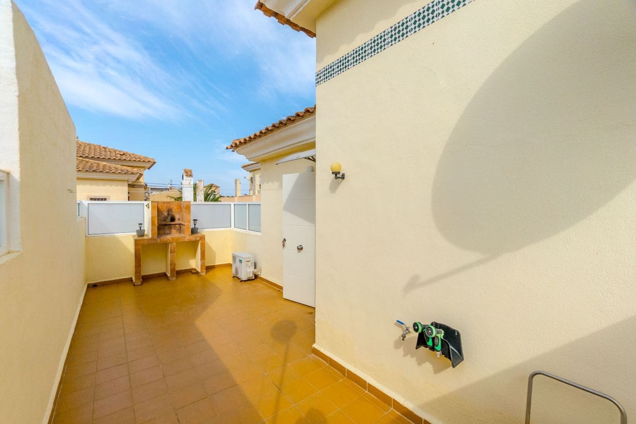 3 slaapkamer Huis te koop in Playa Flamenca met zwembad - € 285.000 (Ref: 9518717)
