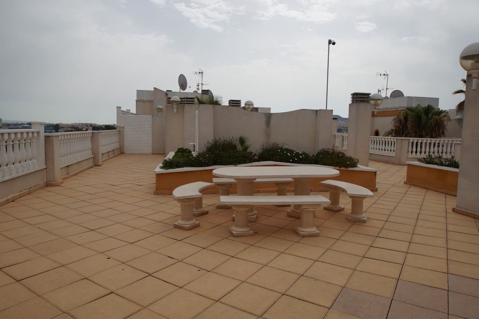 2 slaapkamer Appartement te koop in Formentera del Segura met zwembad - € 100.000 (Ref: 9518719)