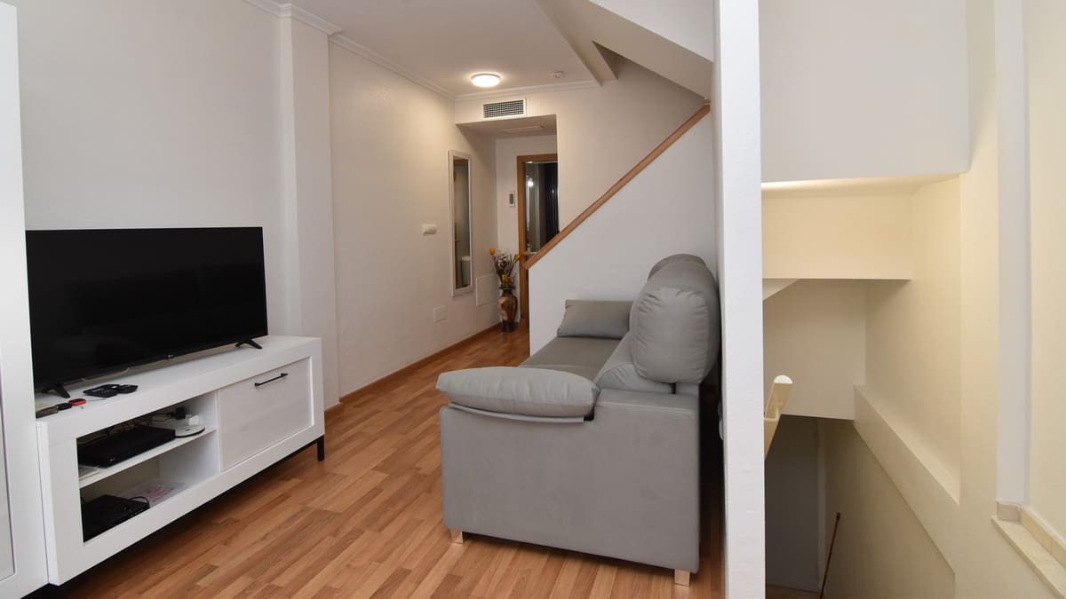 3 chambre Maison de Ville à vendre à Guardamar del Segura - 295 000 € (Ref: 9518724)