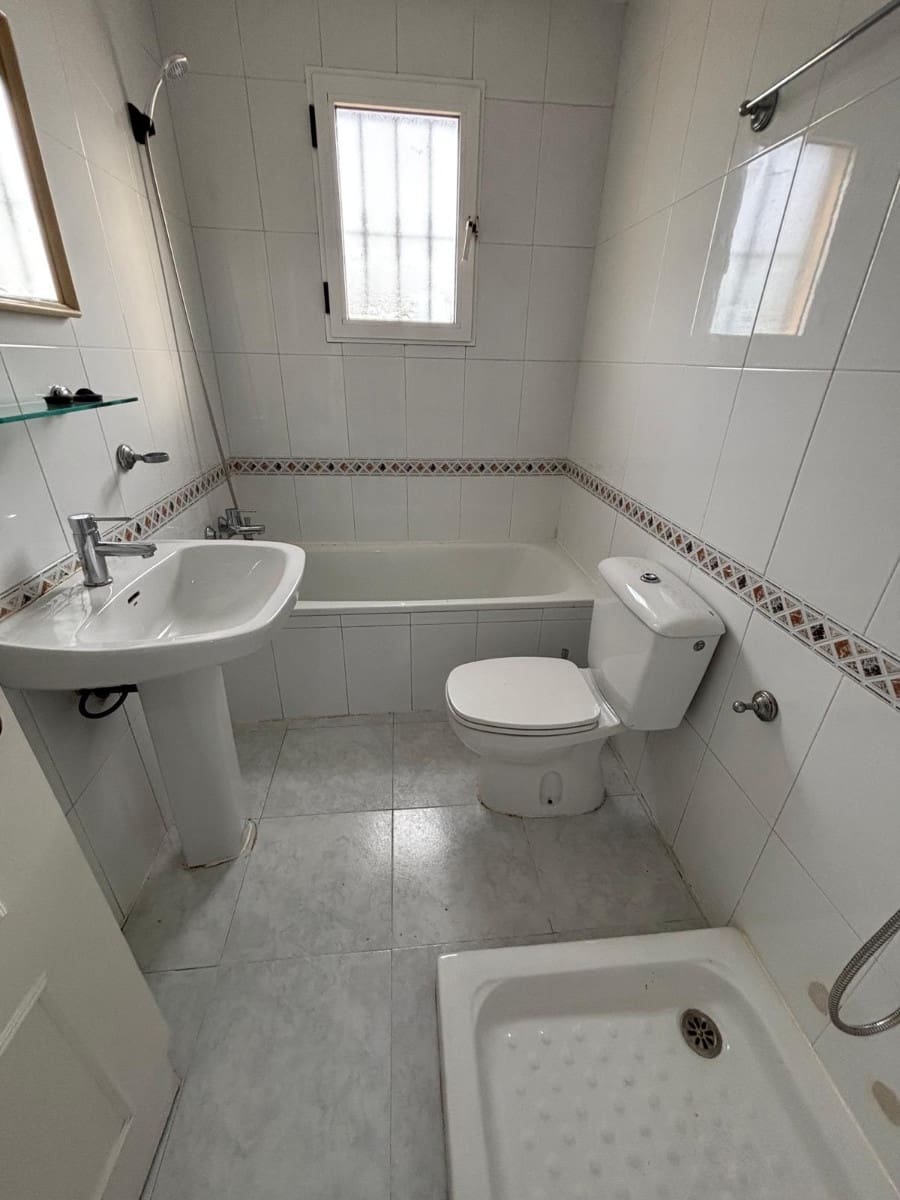 2 sovrum Lägenhet till salu i La Siesta med pool - 120 000 € (Ref: 9524104)