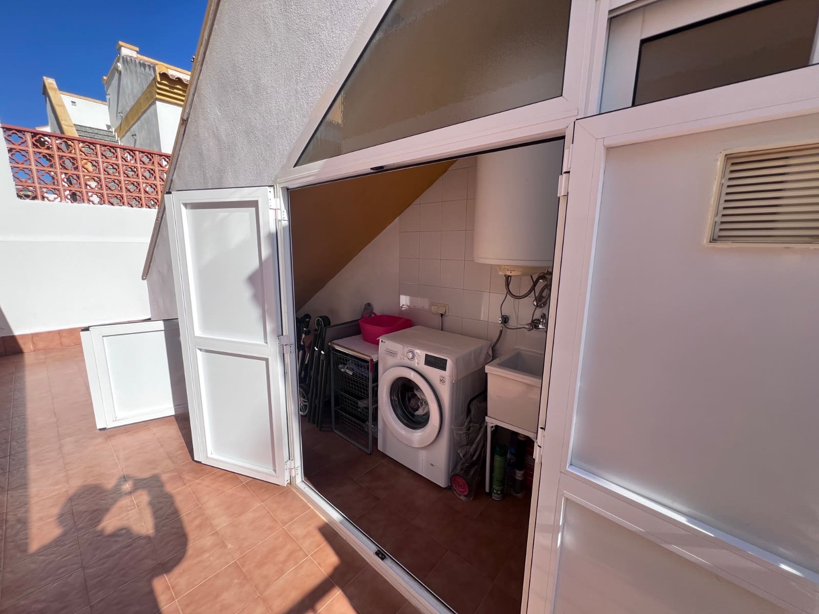 3 bedroom Villa for sale in Los Montesinos - € 240,000 (Ref: 9524109)