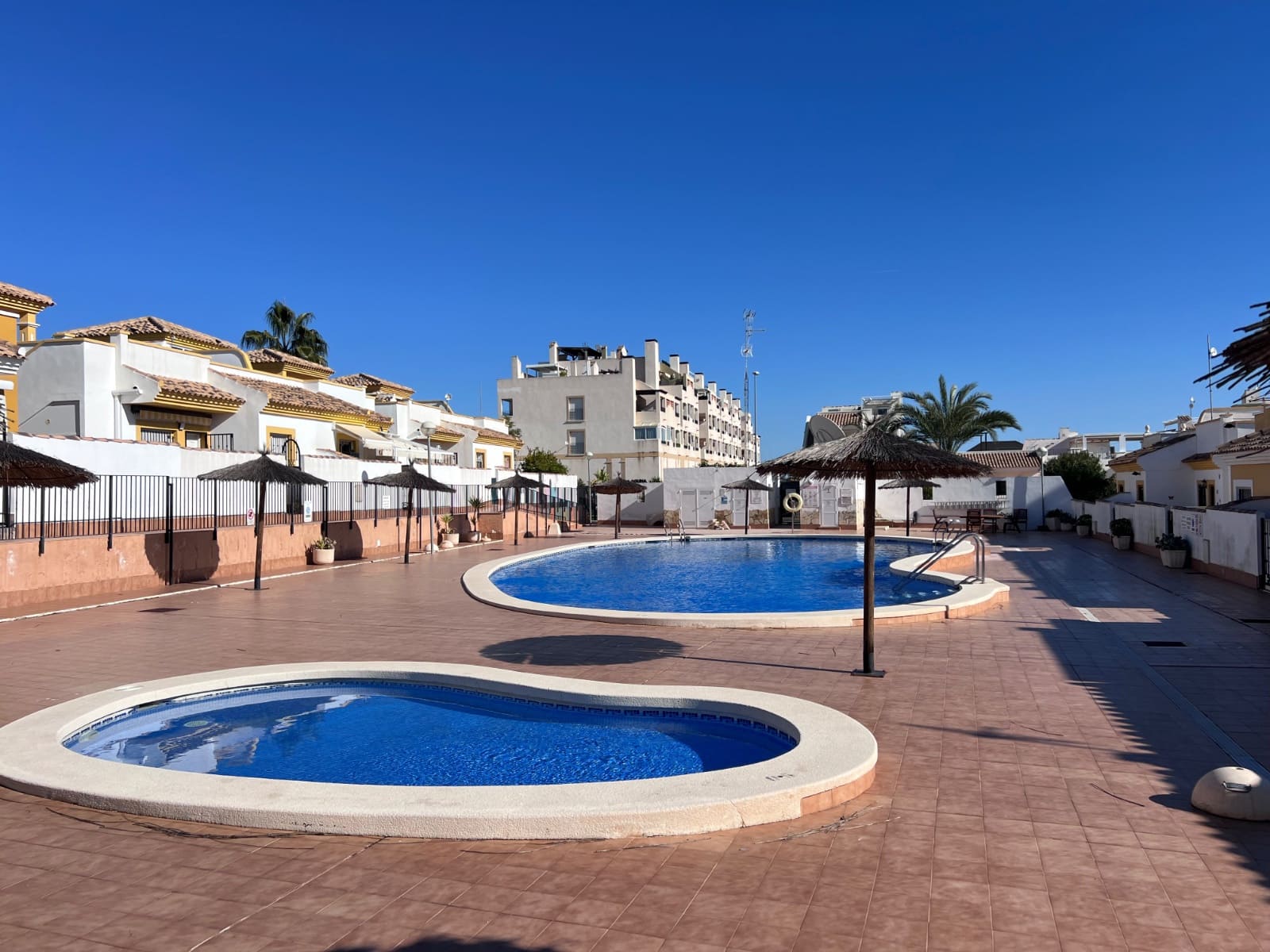 3 bedroom Villa for sale in Los Montesinos - € 240,000 (Ref: 9524109)