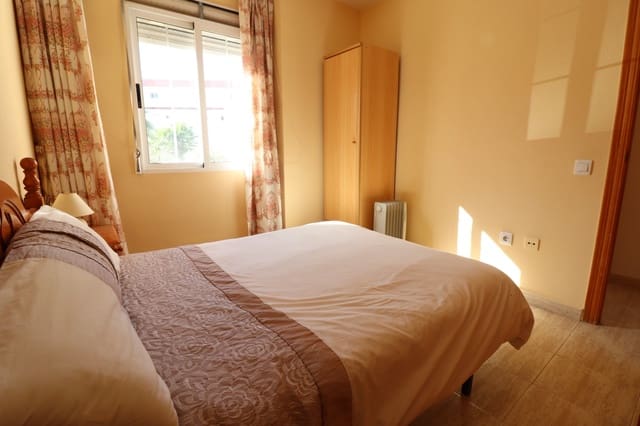 2 makuuhuone Huoneisto myytävänä paikassa San Luis, Torrevieja mukana uima-altaan - 119 950 € (Ref: 9552002)
