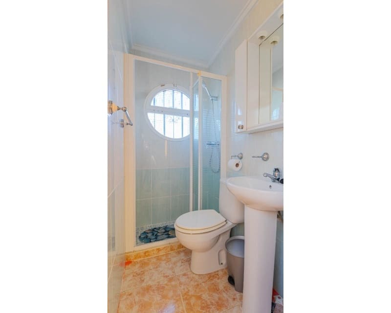 3 quarto Moradia para venda em Playa Flamenca com piscina - 269 000 € (Ref: 9552010)