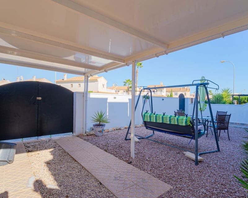 3 quarto Moradia para venda em Playa Flamenca com piscina - 269 000 € (Ref: 9552010)