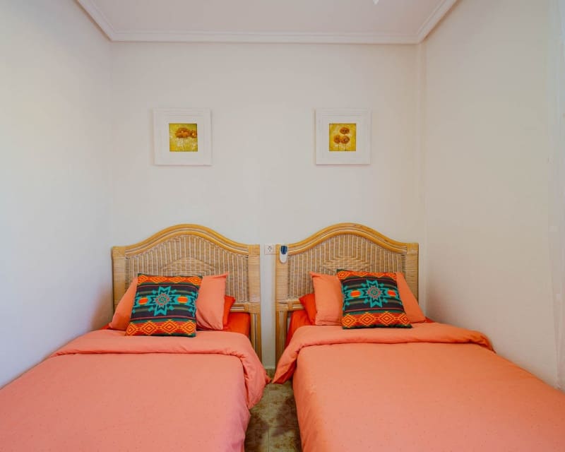 3 quarto Moradia para venda em Playa Flamenca com piscina - 269 000 € (Ref: 9552010)