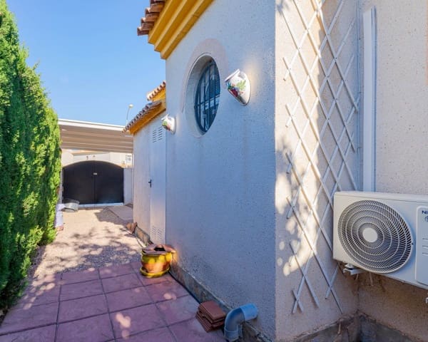 3 quarto Moradia para venda em Playa Flamenca, Orihuela com piscina - 269 000 € (Ref: 9552010)