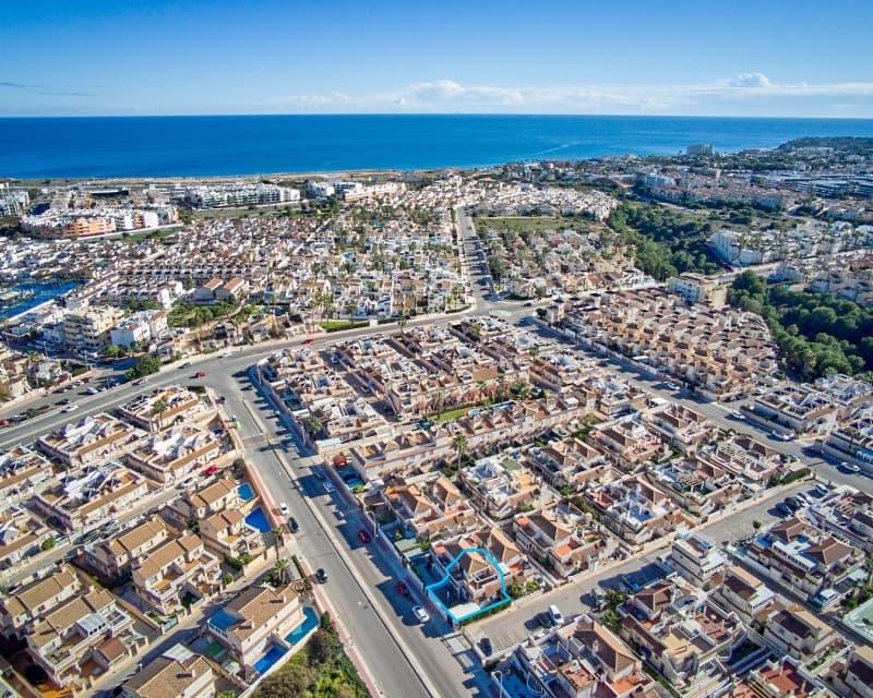 3 quarto Moradia para venda em Playa Flamenca com piscina - 269 000 € (Ref: 9552010)