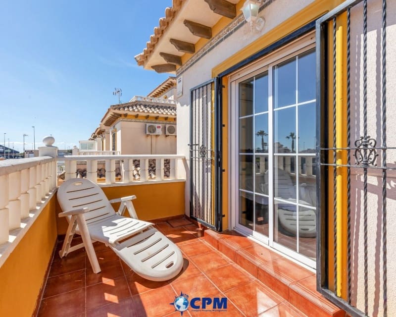 2 quarto Moradia para venda em Cabo Roig com piscina - 255 000 € (Ref: 9552019)