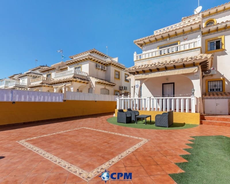2 quarto Moradia para venda em Cabo Roig com piscina - 255 000 € (Ref: 9552019)