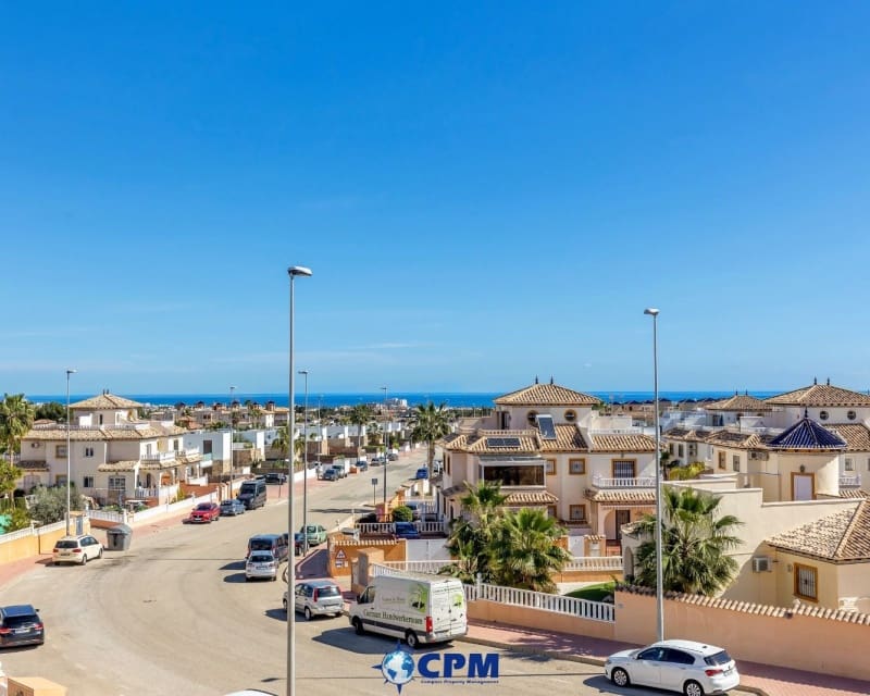2 quarto Moradia para venda em Cabo Roig com piscina - 255 000 € (Ref: 9552019)