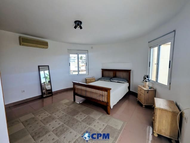 6 slaapkamer Villa te koop in Villamartin, Orihuela met zwembad - € 425.000 (Ref: 9552020)