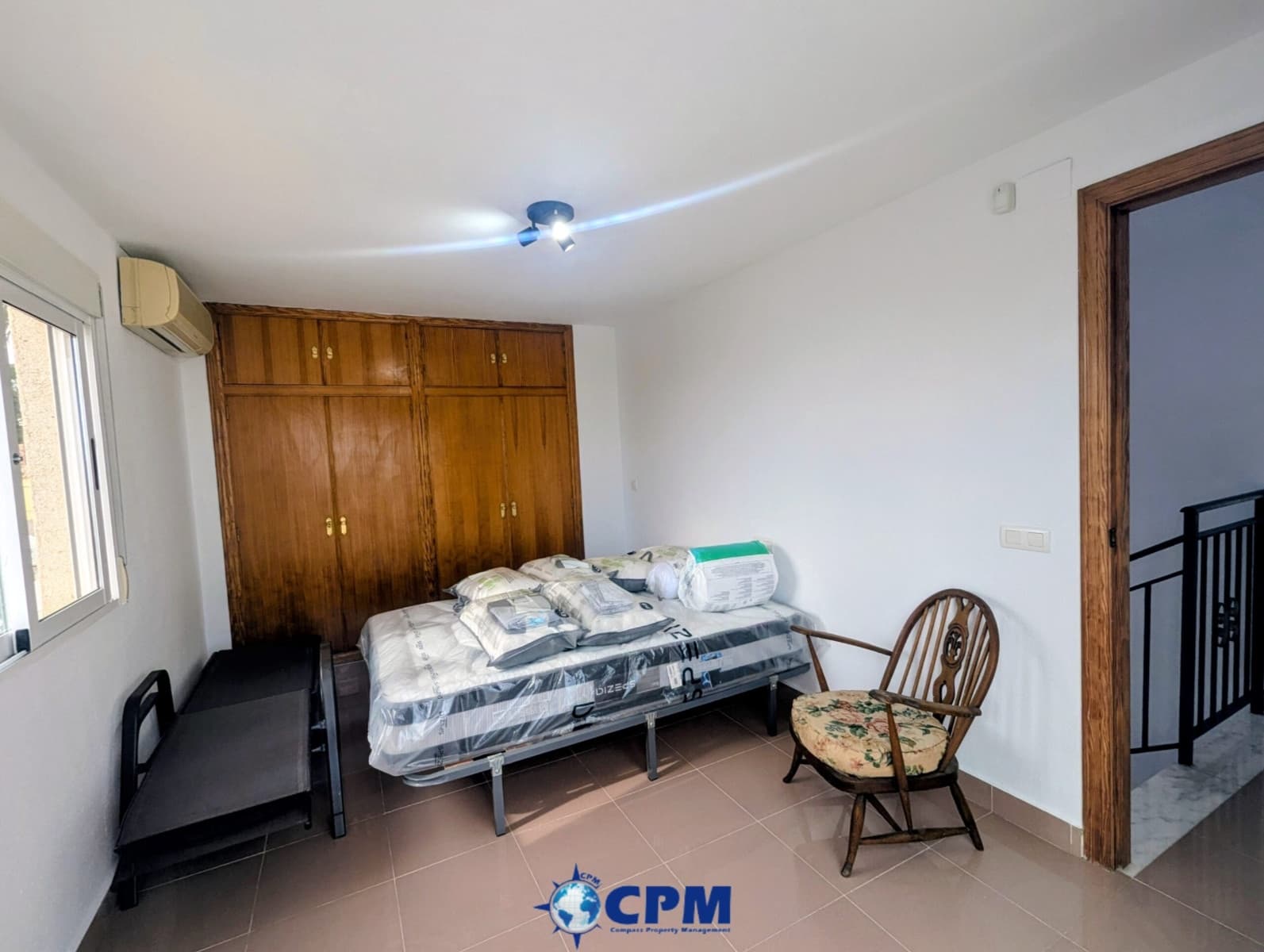 6 slaapkamer Villa te koop in Villamartin met zwembad - € 425.000 (Ref: 9552020)