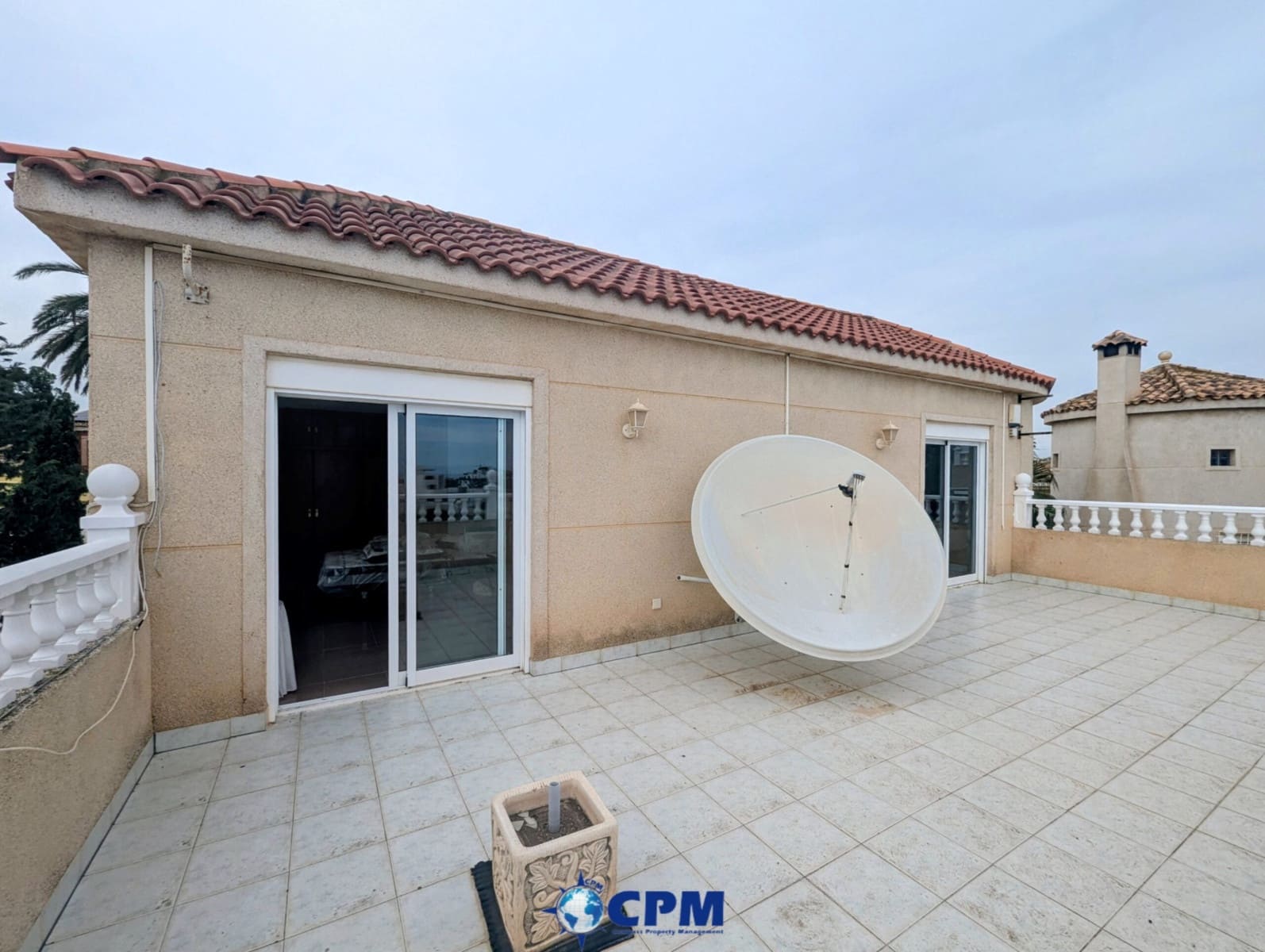 6 slaapkamer Villa te koop in Villamartin met zwembad - € 425.000 (Ref: 9552020)