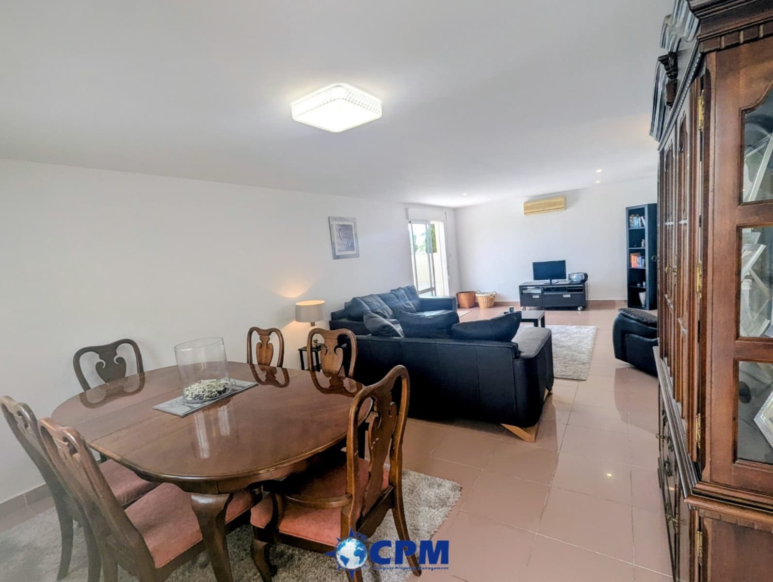 6 slaapkamer Villa te koop in Villamartin met zwembad - € 425.000 (Ref: 9552020)