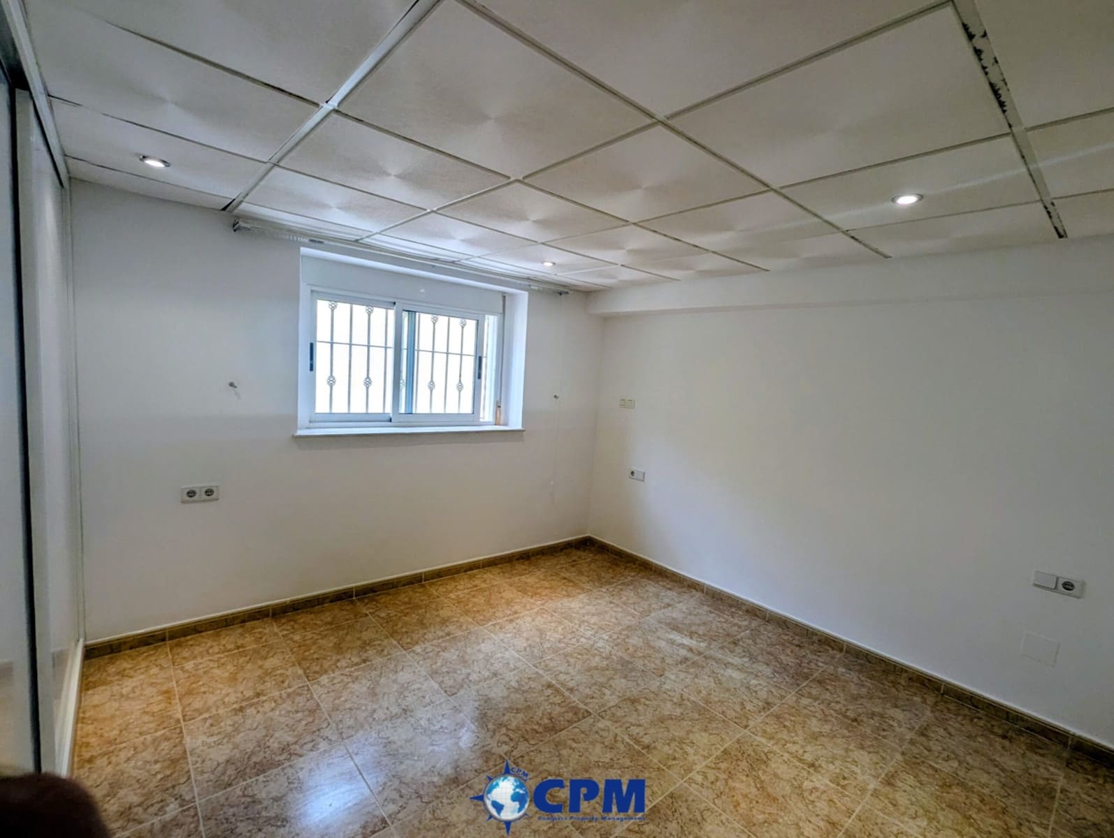 6 slaapkamer Villa te koop in Villamartin met zwembad - € 425.000 (Ref: 9552020)