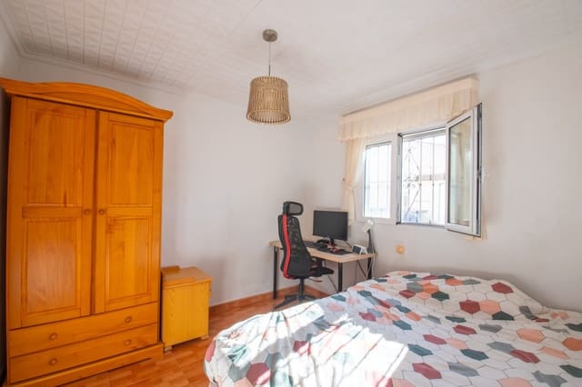 2 quarto Bungalow para venda em La Torreta, Torrevieja - 129 999 € (Ref: 9552025)