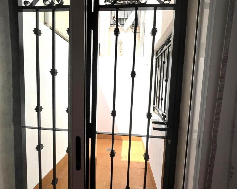 2 Zimmer Apartment zu verkaufen in Los Altos mit Pool - 157.900 € (Ref: 9552032)