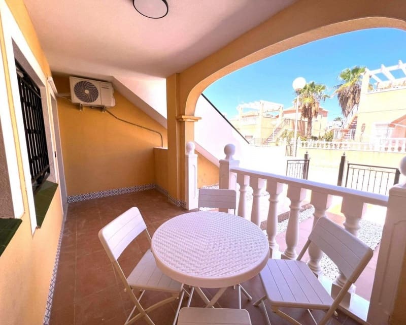 2 Zimmer Apartment zu verkaufen in Los Altos mit Pool - 157.900 € (Ref: 9552032)