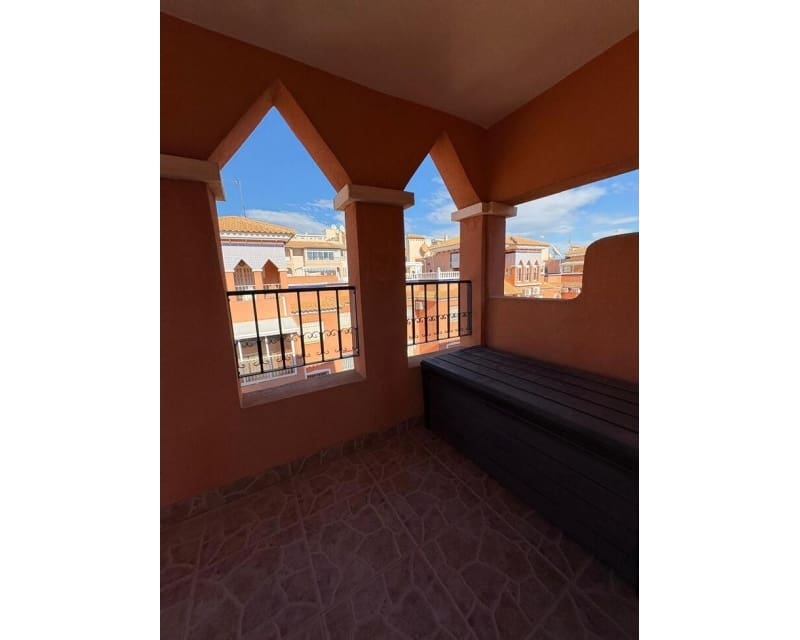 3 Zimmer Apartment zu verkaufen in Playa Flamenca mit Pool - 185.000 € (Ref: 9552034)