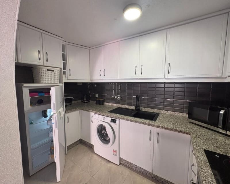 3 Zimmer Apartment zu verkaufen in Playa Flamenca mit Pool - 185.000 € (Ref: 9552034)