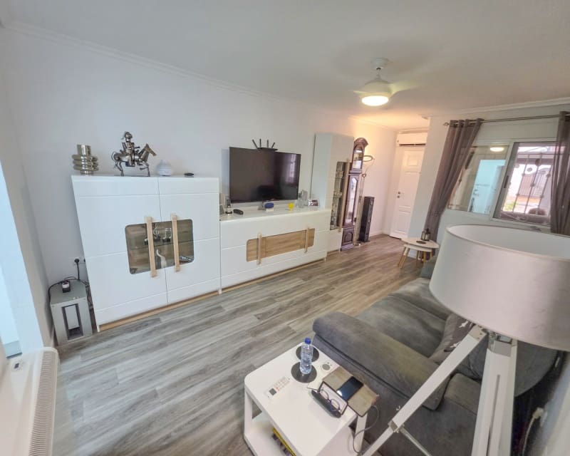 2 makuuhuone Huoneisto myytävänä paikassa Los Montesinos mukana uima-altaan - 135 000 € (Ref: 9552041)