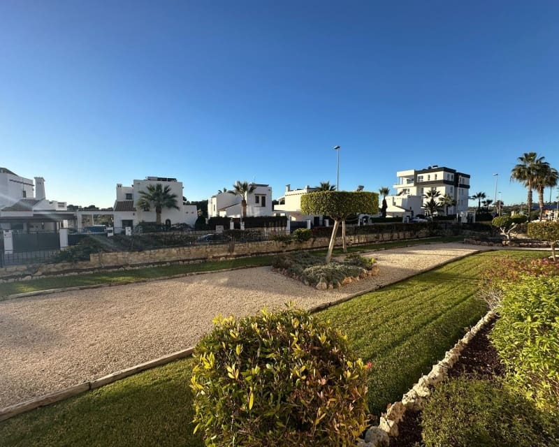 2 soverom Leilighet til salgs i Villamartin med svømmebasseng - € 189 995 (Ref: 9552042)